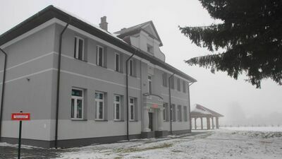 Szkoła Podstawowa w Płoskiem po remoncie