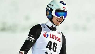 Kamil Stoch wrócił do Pucharu Świata i zdobył kolejne punkty