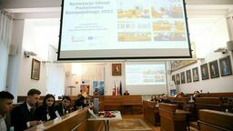 Celem symulacji było zwiększenie wiedzy na temat Parlamentu Europejskiego