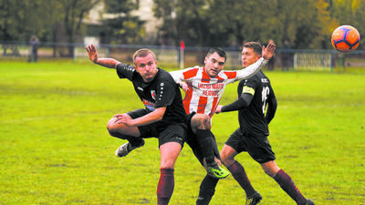 Unia Rejowiec zajęła na półmetku szóste miejsce
