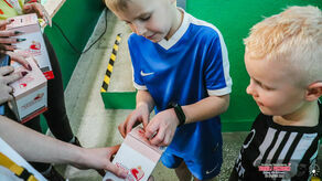 Swoje świąteczne turnieje zamojscy Dawcy Uśmiechu organizują już od wielu lat, pomagając w zbieraniu pieniędzy na leczenie dzieci