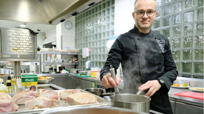 Świąteczne gotowanie. Karp z okrasą grzybową i nie tylko