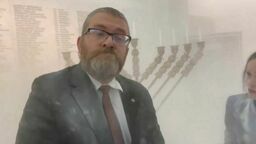 Grzegorz Braun użył w Sejmie gaśnicy. Powód?