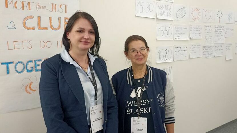 Grażyna Wiatrzyk-Neckier, lubelska koordynatorka programu KMO (z lewej) z  dr hab. Małgorzatą Karolus prof. Uniwersytetu Śląskiego