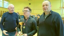 Sławomir Łątka (w środku) jest twórcą potęgi drużyny Symbit