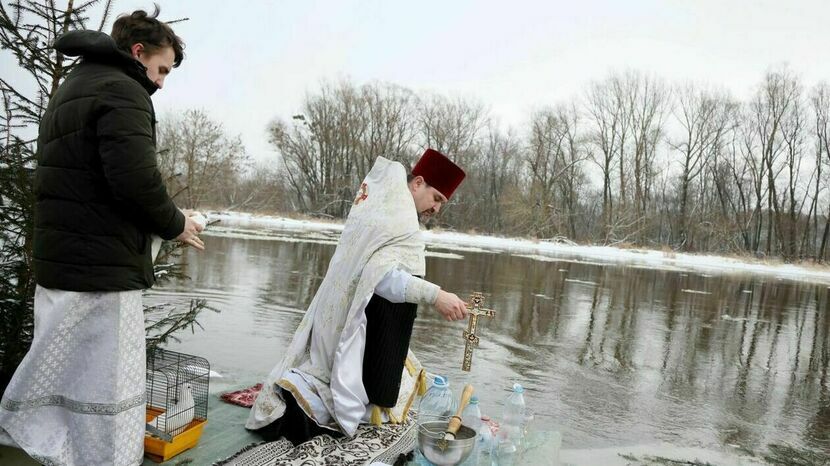 Święto pełne symboli: "Woda podczas święta zmienia swoją materię"