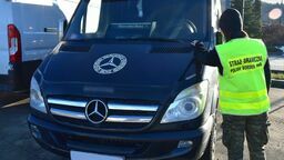 Mercedes z przerobionym VIN-em zatrzymany na granicy