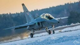 Odrzutowce Bielik M-346 to bezpośredni następca wycofanych samolotów TS-11 Iskra. Z powodu usterki maszyny zostały uziemione do odwołania