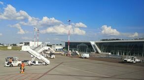 Przyloty i odloty czyli rekordowy 2023 rok na polskich lotniskach. Jak na tle konkurencji wypadł Port Lotniczy Lublin?