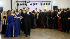 Studniówki 2024. Szalona noc uczniów XXX  LO w Lublinie