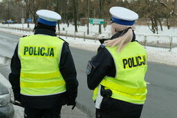 Pijana wjechała Volkswagenem w zaspę