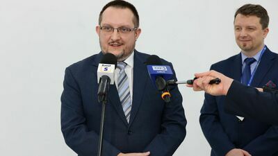 Dr Piotr Chęć został nowym wicedyrektorem szpitala w Lubartowie do spraw lecznictwa. Swojemu nowemu pracodawcy postawił jeden warunek. Niedawno został spełniony