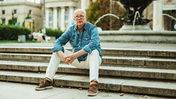 "Pisać po swojemu, byle szczerze". Rozmowa z tekściarzem i grajkiem