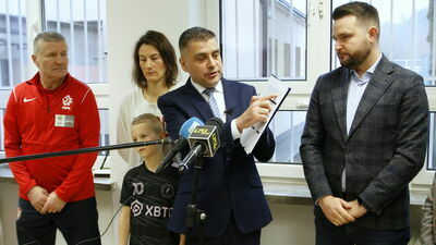 Paweł Maj zapowiedział dzisiaj, że jest gotowy iść do więzienia. Chce w ten sposób zwrócić uwagę na absurdalny jego zdaniem wyrok Sądu Okręgowego w Lublinie, który ukarał miasto Puławy za bezprawne udostępnianie boiska szkolnego