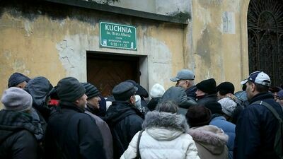 Pomóż potrzebującym - podaruj kubek termiczny lub mały termos