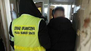 Zajmowali się przemytem ludzi. Trafili do aresztu