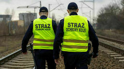 Chciała rzucić się pod pociąg. Pomoc przyszła w ostatniej chwili