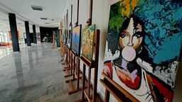 Rezerwacji obrazów z Galerii Dobroczynności można dokonywać w godzinach otwarcia sekretariatu ZDK. Po 26 stycznia cała ekspozycja zostanie przeniesiona do pasażu Galerii Handlowej Twierdza