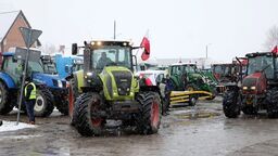 Rolnicze blokady rozlały się po regionie i kraju