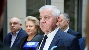 Radni chcą, aby nadzwyczajna sesja odbyła się w jak najszybszym terminie. Zaproponowany został najbliższy poniedziałek.

