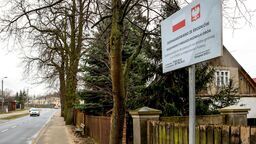 Mieszkańcy os. Mokradki w Puławach już w kwietniu skorzystają z nowego przejścia dla pieszych sfinanowanego w większości z budżetu państwa