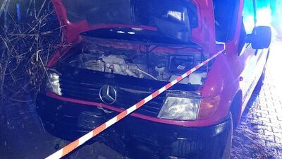 Wjechał busem w latarnię. Był pijany i miał zakaz prowadzenia pojazdów