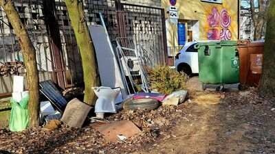 Dopóki kontenery na śmieci nie będą zamykane na klucz, dopóty każdy będzie mógł do nich wyrzucać swoje odpady nie ponosząc za to konsekwencji