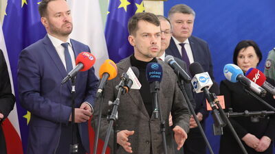 Wiceminister Michał Kołodziejczak podczas konferencji prasowej w Lublinie 