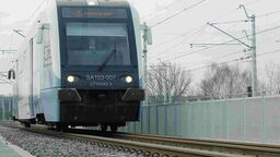 Do wypadku na torach doszło dziś o godzinie 6.10. Zdjęcie ilustracyjne 