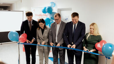 W otwarciu uczestniczył  Artur Palac, dyrektor lubelskiego oddziału Sii Polska, dr Mariusz Sagan, dyrektor Wydział Strategii i Obsługi Inwestorów Urzędu Miasta Lublin, a także reprezentujący WSPA dr Maria Mazur, prof. WSPA – Rektor WSPA, Jacek Lis, kanclerz WSPA oraz dr inż. Michalina Gryniewicz-Jaworska, dziekan kierunku Informatyka WSPA