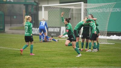 Piłkarki z Łęcznej w zaległym meczu pokonały na swoim stadionie AZS UJ Kraków
