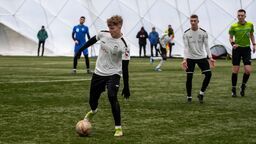 Świdniczanka przegrywała do przerwy z KS Cisowianka Drzewce, ale w drugiej połowie odwróciła losy meczu