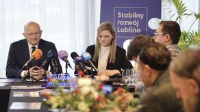 Prezydent Krzysztof Żuk ze swoją zastępczynią i zarazem szefową sztabu Beatą Stepaniuk-Kuśmierzak, która ma znaleźć się na liście jego komitetu w wyborach do Rady Miasta