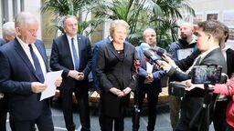 Z wnioskiem o powołanie okrągłego stołu i komisji doraźnej, która zajęłaby się kryzysem w rolnictwie już przed  tygodniem wystąpiła radna Bożena Lisowska z Koalicji Obywatelskiej.