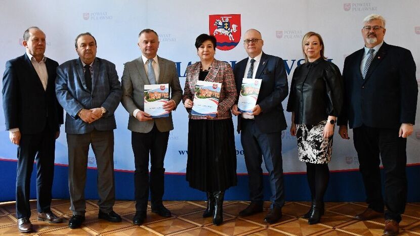 Przedstawiciele powiatu puławskiego, ryckiego i opolskiego deklarują współpracę w zakresie opieki medycznej nad seniorami, zwłaszcza w wieku powyżej 75 roku życia