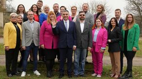 Maj liczy na drugą kadencję. Pokazał swoich kandydatów