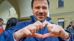 Swoją wygraną w wyborach Rafał Zwolak ogłosił w mediach społecznościowych tym zdjęciem