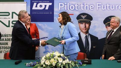 Studenci PANS z optymizmem mogą patrzeć w przyszłość. LOT i Polska Akademia Lotnicza partnerami uczelni 