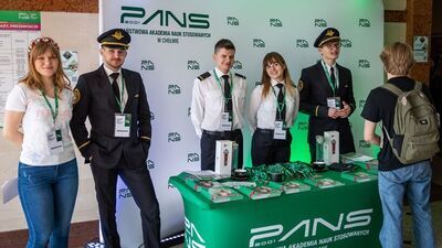 Tłumy w PANS. Uczelnia zaprezentowała się przyszłym studentom (zdjęcia)