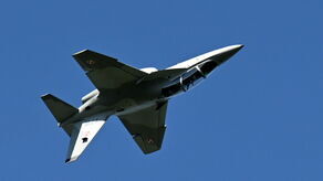 M-346 kręcą się nad Dęblinem