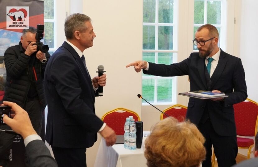 Jerzy Rębek i Jakub Jakubowski podczas wyborczej debaty