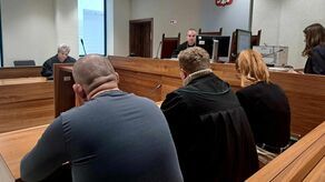 Oskarżeni wysłuchali wyroku sądu w milczeniu. Po wyjściu z sali rozpraw nie chcieli go komentować, ani zdradzić czy będą się od tego postanowienia odwoływać