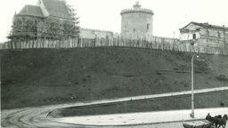 Widok na Zamek w Lublinie od strony al. Tysiąclecia