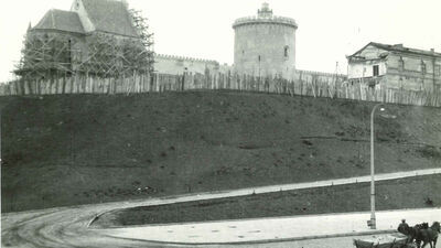 Widok na Zamek w Lublinie od strony al. Tysiąclecia