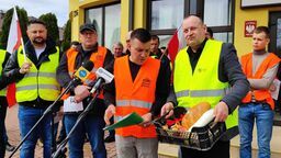 Polski chleb od rolników dla posła. "Prawdziwy smak, a nie syf z Ukrainy" 