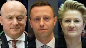 Sejmikowe podium. Najwięcej głosów, ponad 53 tysiące w niedzielnych wyborach otrzymał marszałek Jarosław Stawiarski (z lewej). Drugie miejsce zajął wicemarszałek Michał Mulawa (obaj PiS), a trzecie Bożena Lisowska z Koalicji Obywatelskiej.