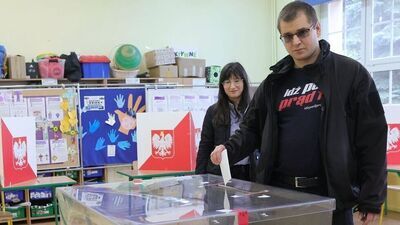 Jastków głosuje na wójta (zdjęcia)