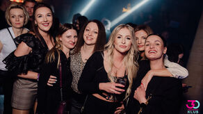 Impreza na trzech parkietach