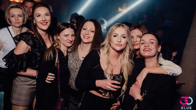 Impreza na trzech parkietach