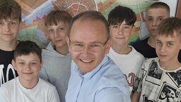 Młodzi deskorolkarze lobbują u burmistrza 